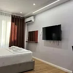 - Myslym Shyri شقة تيرانا