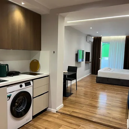 - Myslym Shyri 地拉那