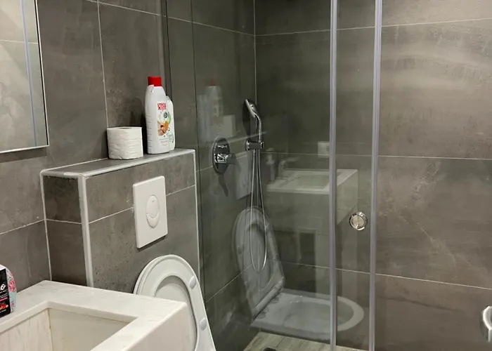 公寓 - Myslym Shyri